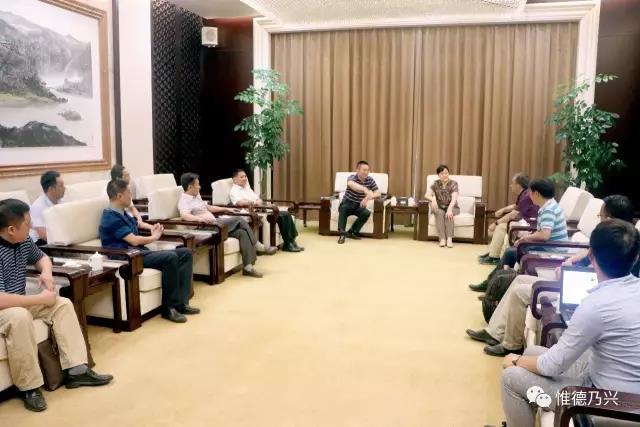 德興市委書記劉瑞英、市長郭峰會(huì)見舒騁