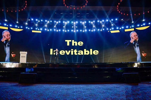 凱文·凱利最新演講：未來人類如何擊敗機器人？